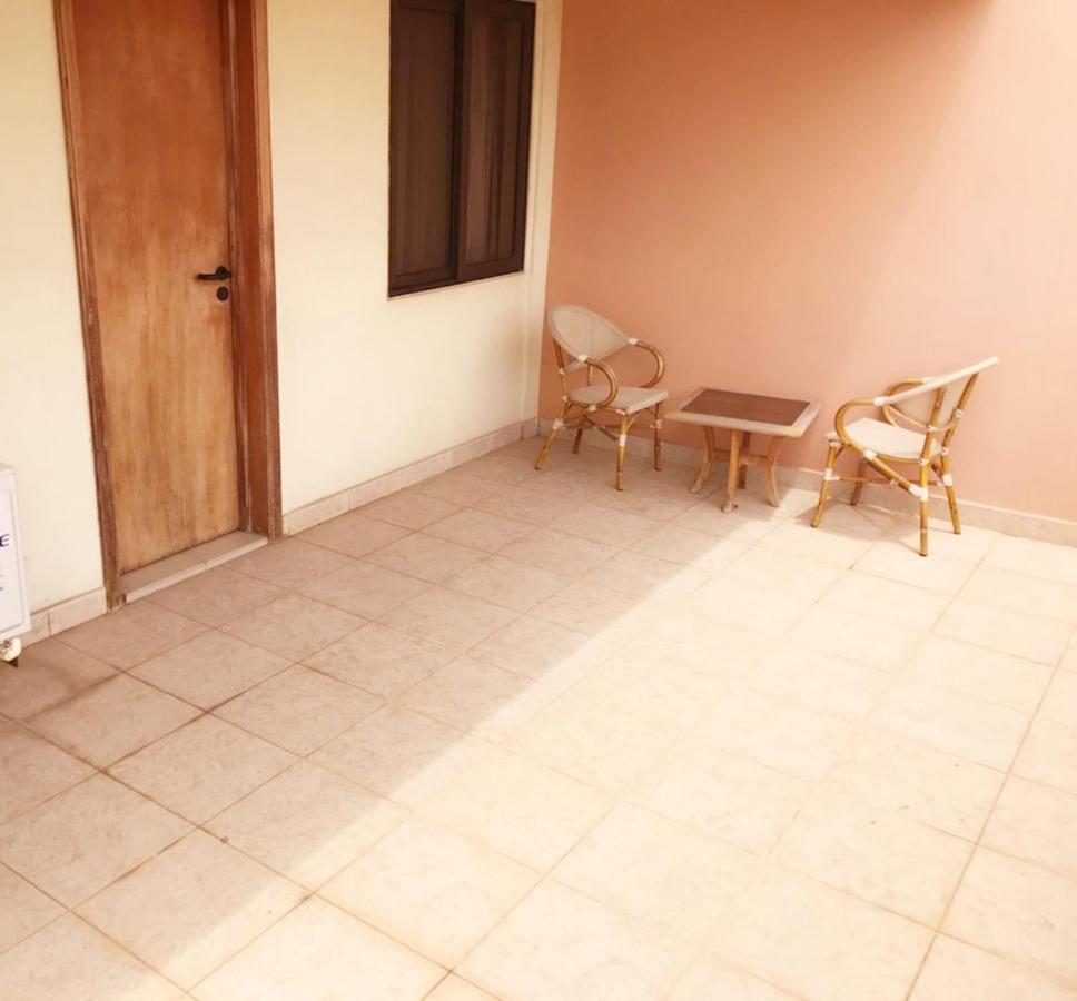 Hotel Marjorie 'Y' Tema Kültér fotó
