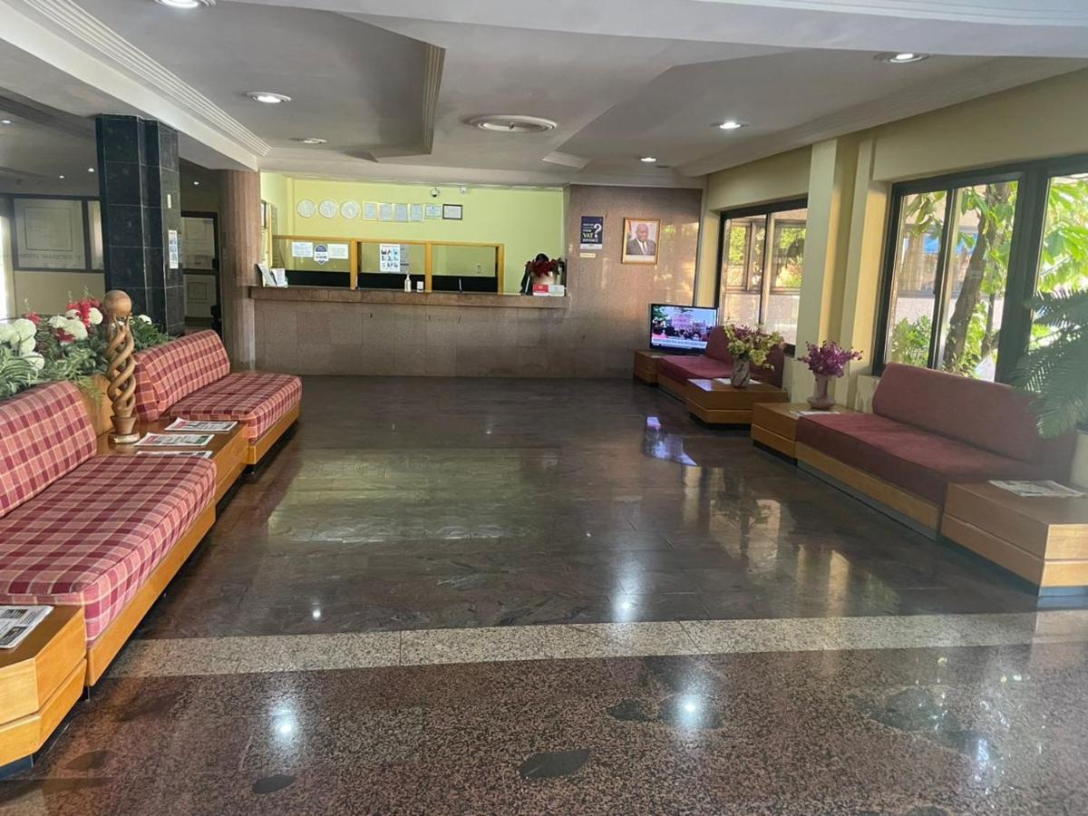 Hotel Marjorie 'Y' Tema Kültér fotó