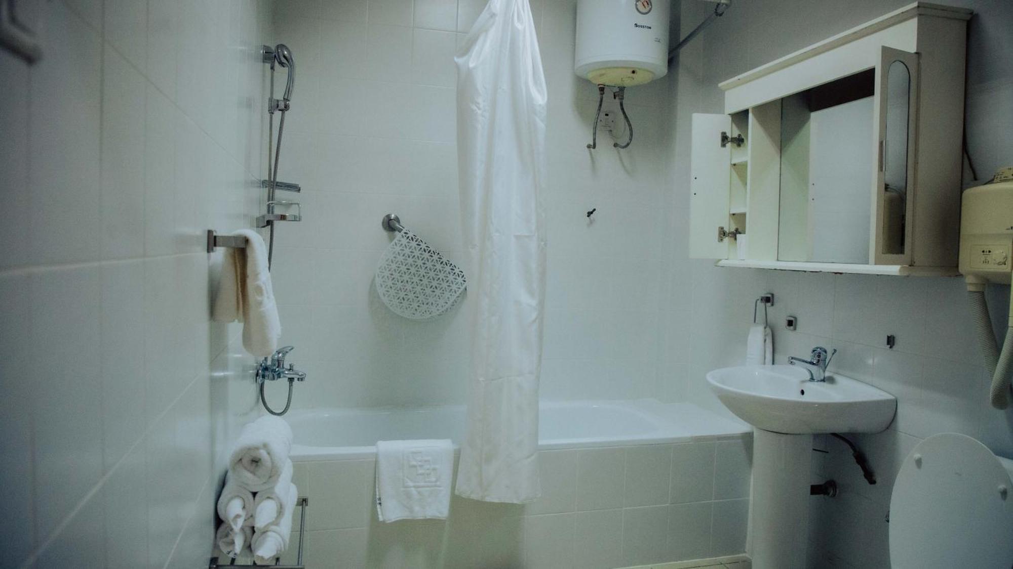 Hotel Marjorie 'Y' Tema Kültér fotó
