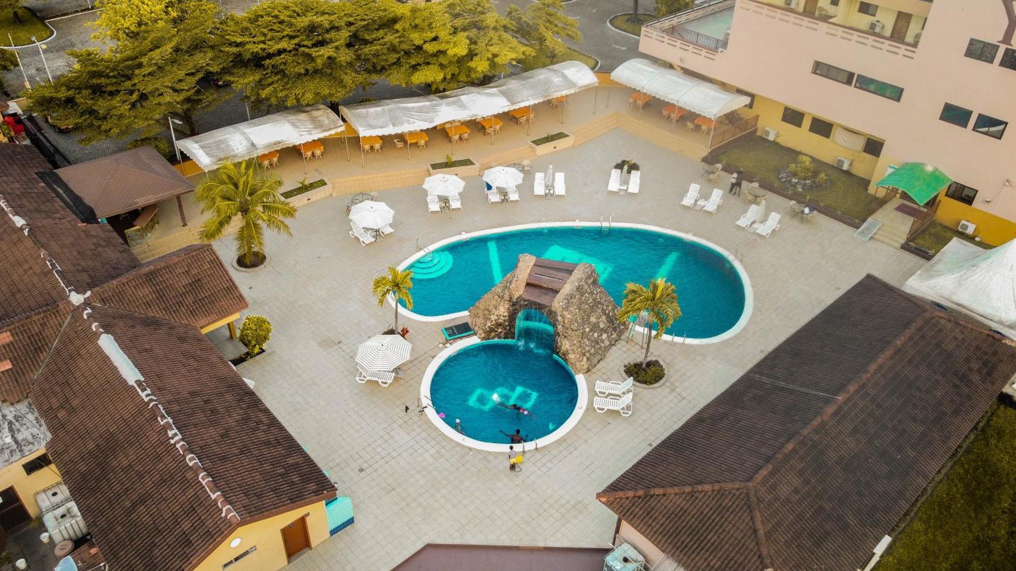 Hotel Marjorie 'Y' Tema Kültér fotó